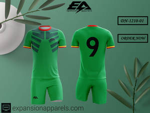 Uniforme de football en polyester de haute qualité Logo personnalisé imprimé à bas quantité minimale de commande maillot de football personnalisé par sublimation maillots hauts maillot de football - Product Image 4