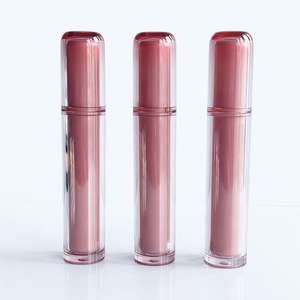 Tubes <span class=keywords><strong>de</strong></span> brillant à lèvres/rouge à lèvres ronds roses personnalisables avec bouchon à vis et applicateur baguette, contenants en plastique vides <span class=keywords><strong>de</strong></span> 5 ml - Product Image 3