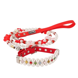 Conjunto de Correa y <span class=keywords><strong>collar</strong></span> de perlas de lujo para mascotas | <span class=keywords><strong>Collar</strong></span> ajustable de cuero PU para perros y gatos con diamantes de imitación | Joyería elegante para mascotas <span class=keywords><strong>2026</strong></span> - Product Image 1