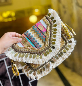 Hecho a mano Vintage Banjara Patchwork Clutch Artesanía de lujo Algodón Boho Hobo Bolso para bodas a precio mayorista - Product Image 6