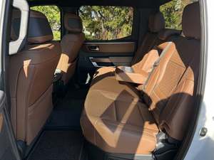 Toyota Tundra Híbrida 2024 Edición 1794 Muy Cuidada, Cabina CrewMax 4WD, Asientos de Cuero, Techo Panorámico, Pantalla Táctil - Product Image 6