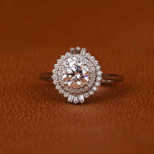 Anillo de compromiso de oro sólido de 14 quilates, libre de conflictos, redondo y corte Baguette, diamante, doble Halo, diseño Starburst, anillo chapado en oro - Product Image 1