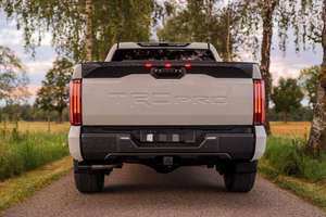 TOYOTA TUNDRA CREW MAX TRD AUTOMATIQUE BLANC PICK-UP D'OCCASION AUTHENTIQUE - Product Image 5