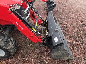 รถแทรกเตอร์ Massey Ferguson 2860M 60 แรงม้า ระบบขับเคลื่อนสี่ล้อ ขายราคาถูก จัดส่งดีที่สุด - Product Image 3