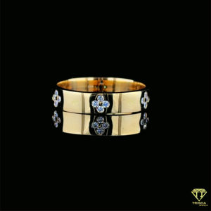 Hermoso anillo de diamantes redondos florales hecho en oro de 18/14/10 KT tachonado con diamantes brillantes cultivados en laboratorio para el regalo de cumpleaños - Product Image 5