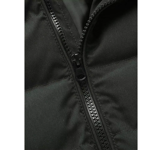 Chaqueta Acolchada Personalizada, Abrigo Acolchado Cálido de Invierno para Hombre y Mujer, OEM ODM, Estilo Urbano con Plumón para Exteriores - Product Image 6