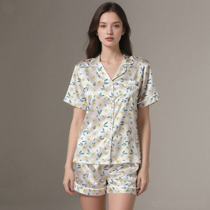 Conjunto de Pijama de Seda Suave y Satinado para Adultos, Transpirable, con Estampado Digital, Personalizable, para Primavera y Verano - Product Image 6