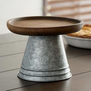 Support à gâteau rond à un étage en métal galvanisé et bois naturel de style ferme, plateau de présentation de desserts pour les mariages - Product Image 1