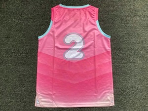 Ensemble de maillots de basket-ball personnalisables Vêtements de sport respirants avec chemises de style baseball Options de taille disponibles - Product Image 4
