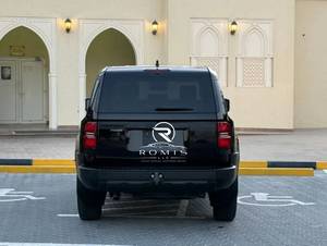 Toyota Land Cruiser 70 Série Wagon (LC76) d'occasion 2023, SUV noir, véhicule tout-terrain pour transport professionnel - Product Image 6