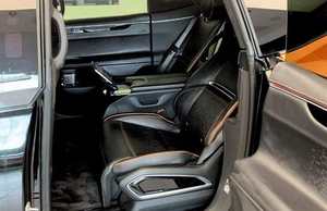 2024 X Vehículo Eléctrico Seminuevo con Transmisión Automática, Tracción Total, Neumáticos R15, Interior Claro, Asientos de Cuero, Volante a la Izquierda - Product Image 6