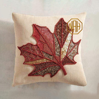 Funda de Cojín Cuadrada de Poliéster Hecha a Mano, Color Crema, Rojo y Dorado, con Bordado de Hojas y Cierre de Cremallera, Moderna, Decorativa, para Sofá