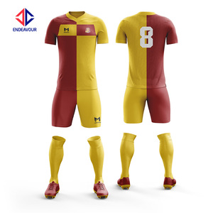 เสื้อฟุตบอลคอวีปรับแต่งได้พร้อมแผงตาข่ายระบายอากาศได้ดี100% โลโก้ด้านหน้าของชุดกีฬาโพลีเอสเตอร์ - Product Image 2