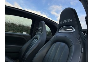 ABARTH 595C T-JET COMPETIZIONE 2017 d'occasion, conduite à gauche/droite - Product Image 2