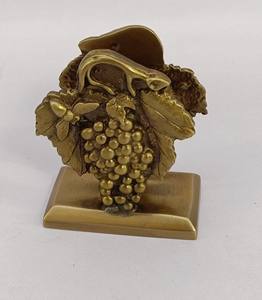 Gran oferta, tarjetero de latón, organizador de tarjetas de diseño de Metal con aspecto de uvas para escritorio de oficina, exhibición de restaurante en casa - Product Image 3