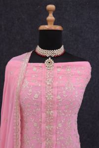 Costume Prachi Desai Salwar brodé en georgette violette - Product Image 5