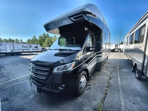 ขายรถบ้านมือสองปี 2023 ยี่ห้อ Jayco Melbourne Prestige รุ่น 24RP สภาพดี พร้อมส่ง - Product Image 1