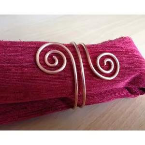 Anneau de serviette en forme de carré doré, décoration de banquet de mariage, motif d'oiseau sur le dessus, vaisselle, anneau de serviette - Product Image 5