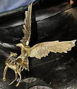 Chicha Eagle Hunting Gazelle |   Pipe à chicha de luxe en laiton avec motif animalier complexe, finition miroir, triple couleur oxyde de cuivre - Product Image 6