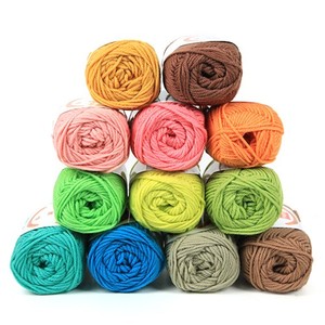 YARNA Happy Wool (40g) Hilo de Color Pastel Suave, Hilo de Moda Colorido para Primavera, Tejido Lujoso, Cálido y Suave, Ovillo Compacto, Color Intenso y Cálido - Product Image 1