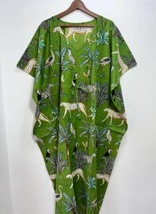 ชุดแมกซี่คาฟตันคอตตอนแท้100% สวยชุดเดรสพิมพ์ลายป่าชุดใส่นอนสไตล์โบฮีเมียนฤดูร้อนงานทำมือเสื้อคลุมยาวถึงพื้นพิมพ์ลายดิจิตอล - Product Image 3