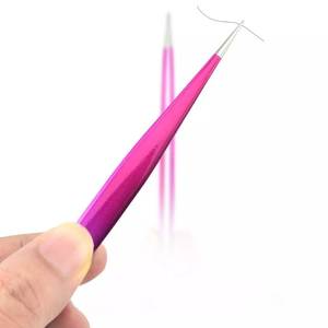Extensions de cils maîtrisant la perfection de précision avec des pincettes en acier inoxydable pointues de roches grises professionnelles - Product Image 3