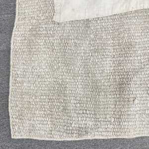 Petit tapis vintage, tapis turc 2,4x2,4 pieds, tapis en laine à carreaux blancs - Product Image 5