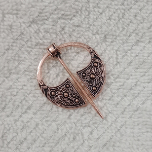 Hebilla de latón de bronce medieval Adornos históricos vikingos Hebillas de cinturón de la categoría de producto de la TT-7582 - Product Image 1