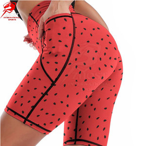 Shorts de yoga personalizados para mujer, de cintura alta, sin costuras, para entrenamiento, gimnasio, ropa deportiva para correr, entrenar y fitness. - Product Image 5
