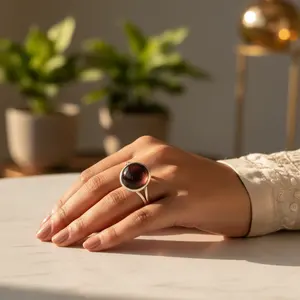 Bague éternelle solitaire en argent 925 avec pierre ronde brune pour femmes, bijoux tendance avec incrustation plaquée or rose, forme d'amoureux - Product Image 1