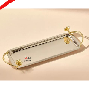 Incroyable plateau de service en acier inoxydable doré au look royal pour restaurant et bar d'hôtel - Product Image 5