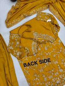 Nouvelle tenue Sharara de créateur en soie chinon lourde, haut et dupatta entièrement cousus, style traditionnel été-hiver, pour mariage et fête - Product Image 6