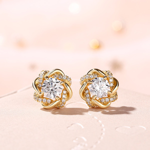 Pendientes de Corazón Jeulia Knot of Love en Plata de Ley Chapada en Oro de 14K con Diamante - Product Image 5