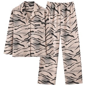 Fabricante tendencia nueva llegada venta al por mayor de moda causal impresión de las mujeres conjunto de ropa de pijama de las mujeres ropa de dormir - Product Image 1