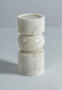 Porte-bougie en marbre artisanal pour le salon et la décoration de Noël, pierre naturelle écologique, beauté au charme intemporel - Product Image 2