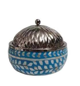 Plat de service en métal argenté/marron en forme de dôme, style vintage arabe (1 pièce, léger) - Product Image 6