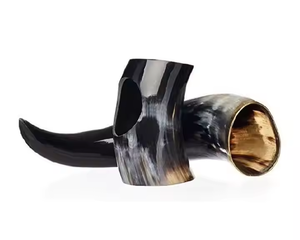 Corne à boire en corne de buffle véritable polie, entièrement naturelle et écologique, faite à la main, cadeau d'affaires de luxe moderne par Crescent Crafts - Product Image 3