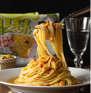Korea oilsta aglio E olio พาสต้าสำเร็จรูปราเม็ง | รสกระเทียมแท้และบะหมี่ฟิวชั่นปรุงง่าย | ได้รับการรับรอง HACCP - Product Image 2