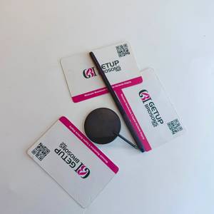 Pince à cils GETUP BROSONS en acier inoxydable, outil de précision, couleur prune, forme circulaire, emballage personnalisé avec logo - Product Image 2