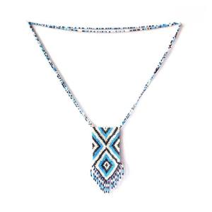 Collier en perles de verre fait main par des artisans indiens, bijoux ethniques modernes sur mesure, fusion élégante, forme de cœur pour femmes, fête - Product Image 2