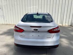 Precio bajo, Ford Focus S 2014 usado en venta - Product Image 6