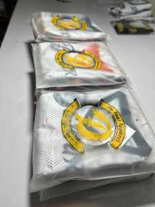 T-shirts personnalisés pour hommes, coupe ample, en tissu mesh doux, avec broderie et impression effet vieilli, col en V, pour le sport et l'été - Product Image 6