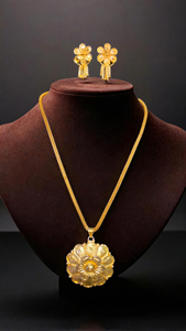 Boucles d'oreilles collier élégantes serties de boucles d'oreilles collier de style tendance plaqué or 22 carats à vendre par les exportateurs - Product Image 3