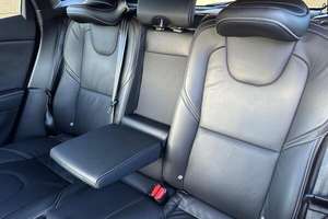 VOITURE D'OCCASION VOL VO V40 2019 LHD/RHD - Product Image 3