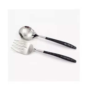 Ensemble de couverts en métal plaqué argent Ensemble de couverts New Look Serveur à salade New Look avec poignée décorative en acier inoxydable pour la cuisine - Product Image 5