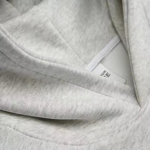 Pull à capuche personnalisé avec logo brodé en appliqué, contraste de couleurs, fermeture éclair, sans cordon, haute qualité, 100% coton, coupe ample - Product Image 6