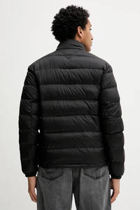 Chaqueta exterior para hombre diseñada para marcas globales que proporcionan servicios de etiqueta privada OEM y soluciones de marca personalizada - Product Image 3