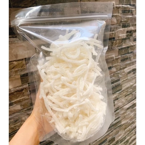 Chips de noix de coco séchées naturelles, fabriquées à partir de chair de noix de coco fraîche, offrant une saveur propre et une qualité constante pour l'approvisionnement alimentaire mondial - Product Image 3