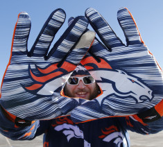 Fabricant de maillots de football américain Ensemble de gants respirants personnalisés Chemises imprimées de haute qualité pour unisexe Options de taille plus - Product Image 4