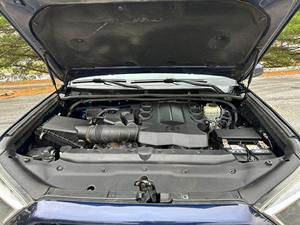 UTILISÉ LHD/RHD 2015 T O Y O T A 4RUNNER SR5 4X4 - Product Image 2